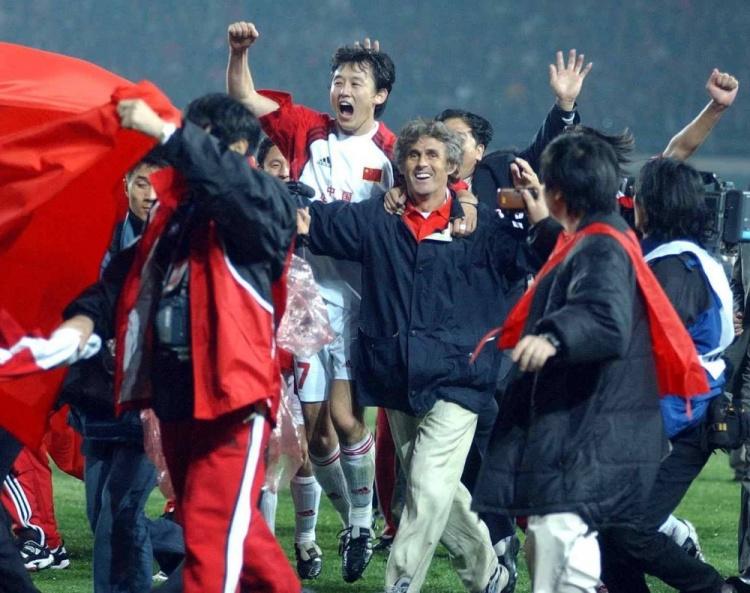 曼城8500万镑都被拒！图赫尔：对安德森是好事啊，高报价激励了他